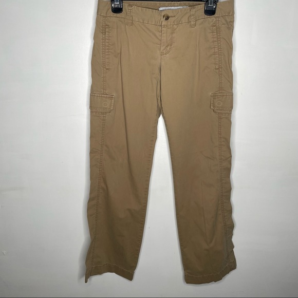 Old Navy Pants - Old Navy Low Rise Khaki Cargo Pants in 4 Short